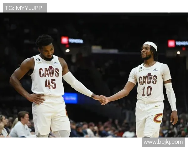 洛克伦与跟特的精彩对决分析及比赛前瞻展望