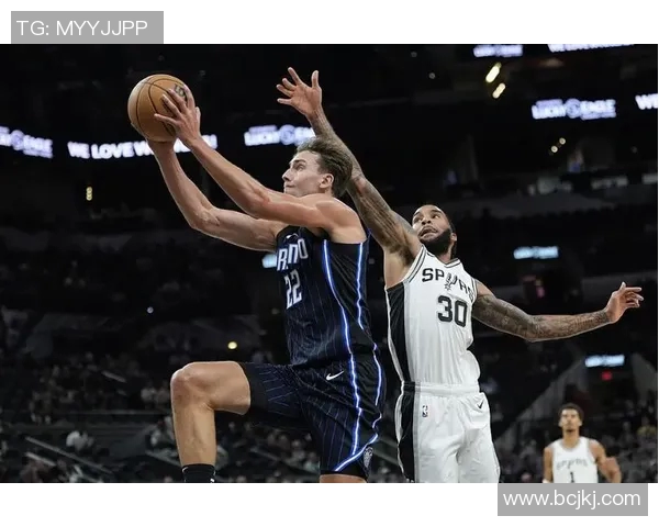 马刺与国王季前赛精彩对决录像回放分析与精彩瞬间回顾